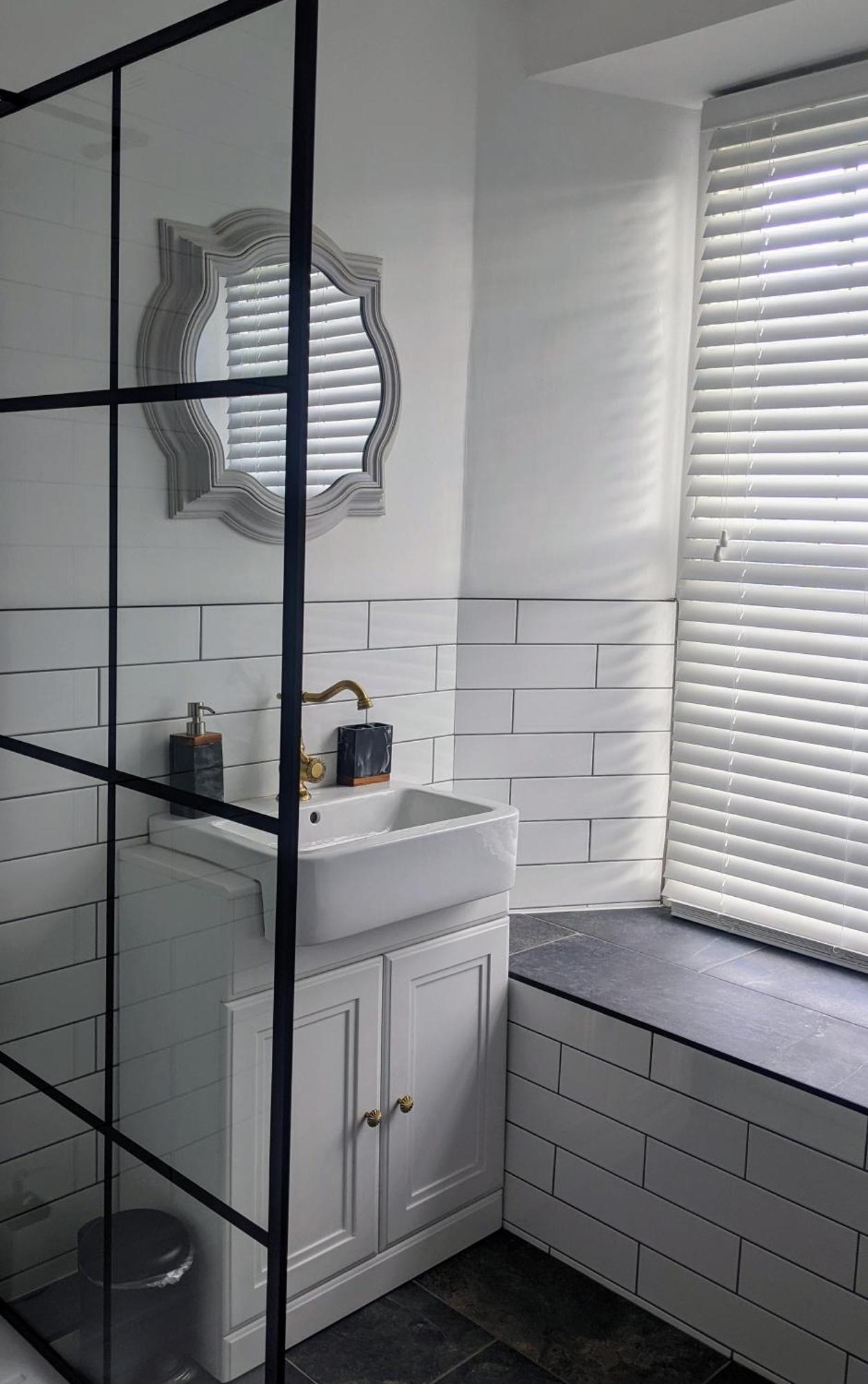 St Davids Gin & Kitchen - The Cathedral Villas Quarto foto